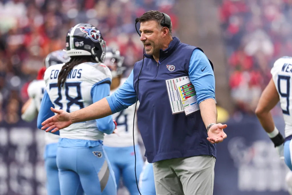 Mike Vrabel: How a Football Star Became One of the NFL’s Top Coaches